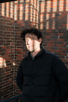 Solo exhibition fly by night by Travis MacDonald at JVDW gallery in Duesseldorf, Germany JVDW contemporary art gallery in Düsseldorf